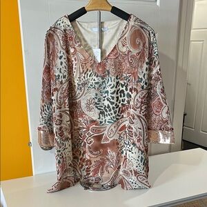 Paisley Print V-Neck Women's Top